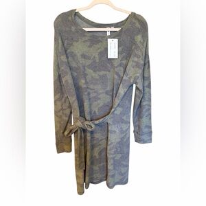 Cable & Gauge Gray/Green Camo Design Knit Dress w/attached belt-NWT-Size XL